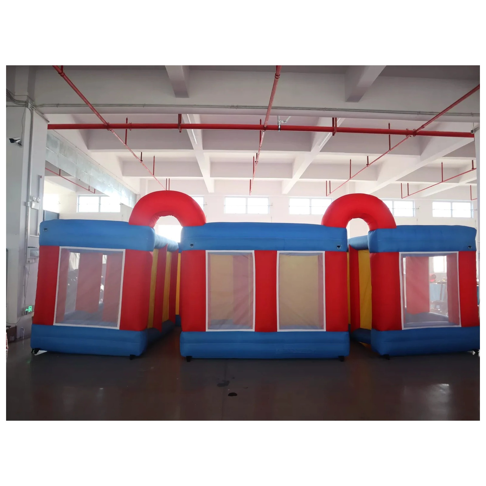 Grande Labirinto Gonfiabile a  - Kids Outdoor Inflatable recensione e prezzo